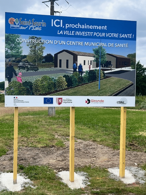 panneau centre de santé