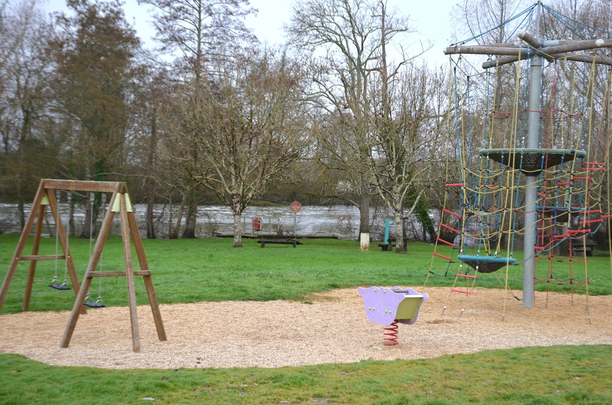 fin crue base loisirs